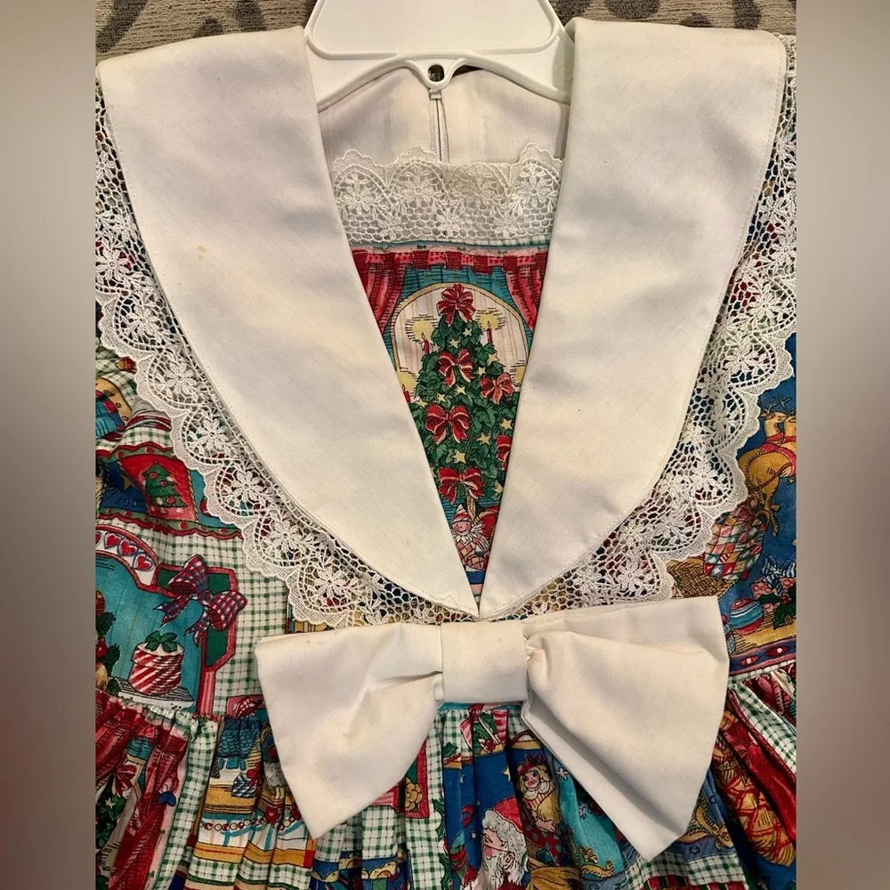 Handmade Girls Christmas Dress - Picture 3 of 8
